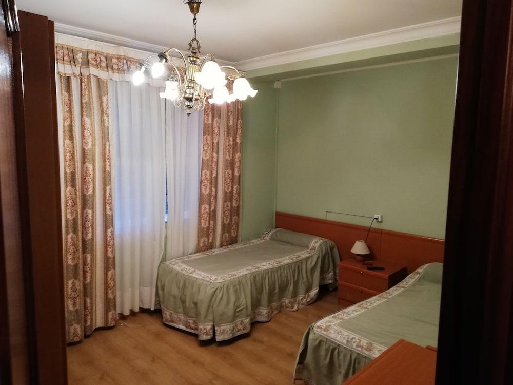 Hostal Restaurante La Cepa Cariño Exteriér fotografie